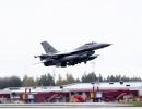 en till ett f16 plan fran us
